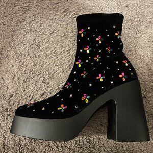 Betsey Johnson HARRIET Black, Size 8.5